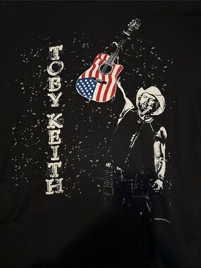 Toby Keith Black Graphic Tee with American Flag Guitar size Large